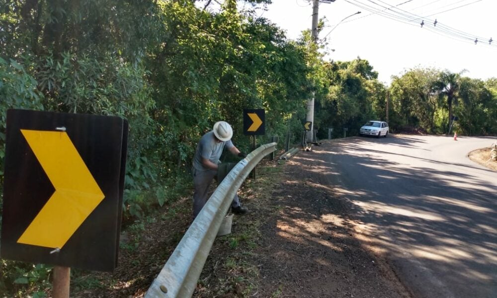 Retirada do guard rail para construção da ciclovia em Ivoti Jornal O