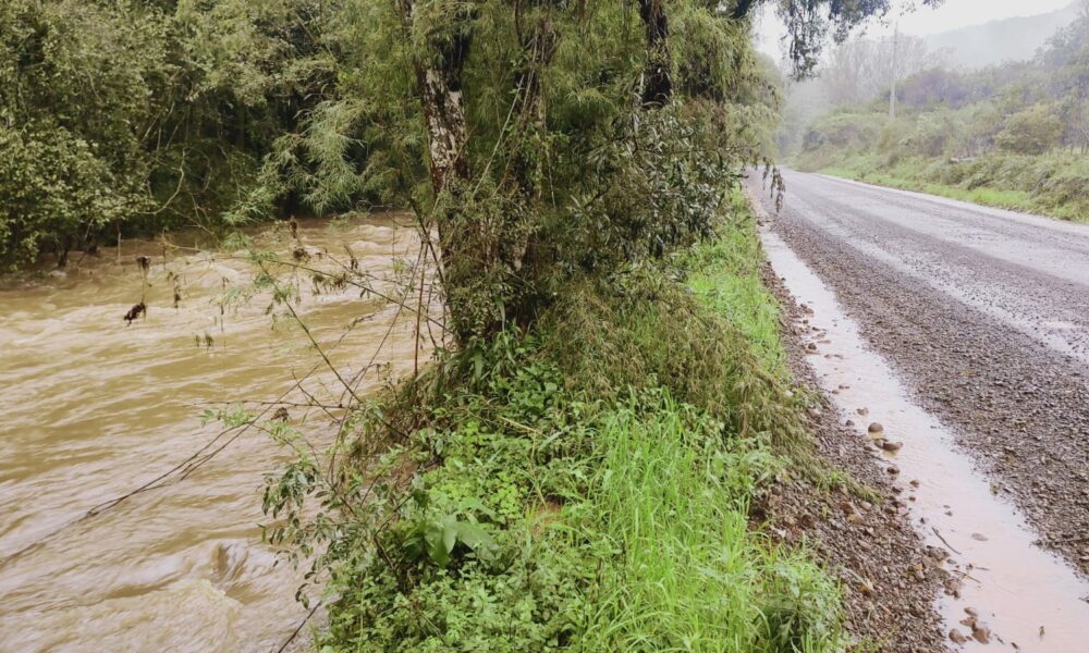 Chuva intensa eleva o nível do Rio Cadeia em Santa Maria do Herval