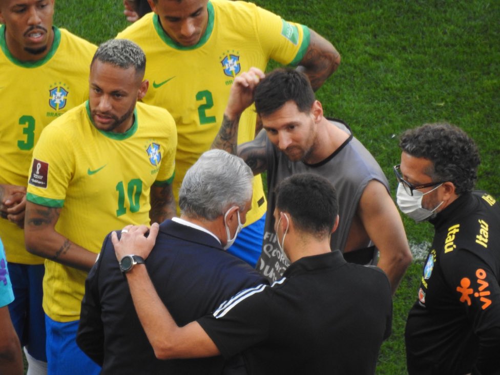 Anvisa interrompe jogo do Brasil e Argentina e partida é suspensa - Jornal  O Diário