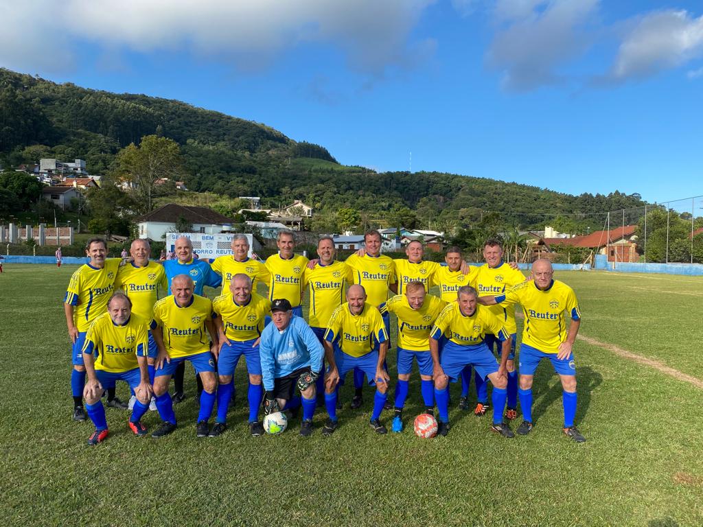 Time do Cinquentão de Morro Reuter fazendo bonito no Master de Canoas