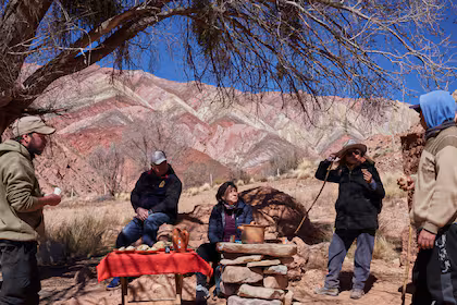 El Cerro de los 14 colores en Hornocal